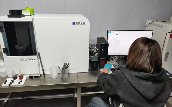 Oil Spectrometer Installation & Training